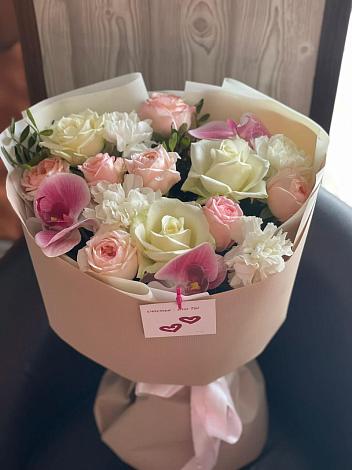 Букет цветов из: Орхидеи, Розы и Гвоздики в Передовом