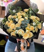 Букет цветов из:  Розы и Лизиантусы #REPLACE_PRED# Передовом